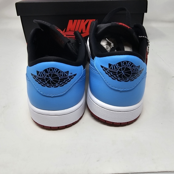 Air Jordan‎ 1 Low OG NC To Chicago Nike CZ0775 046 Womens Size 8.5 New With Box - Picture 3 of 11